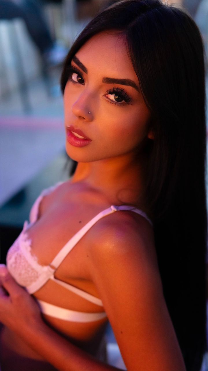 Escort - ESTEFY - Ibiza Tops